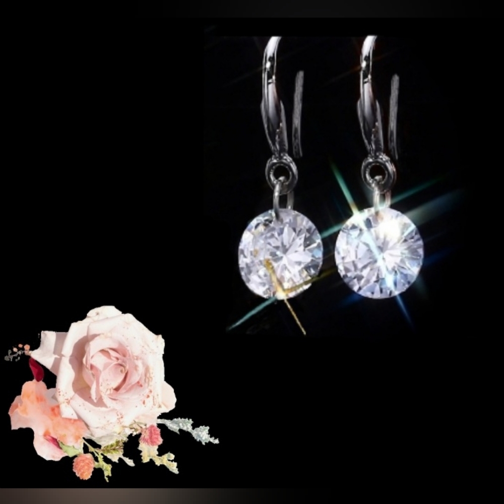 NIB  Sparling Free Hanging Diamond Earrings 1Ct.